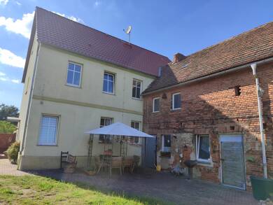 Mehrfamilienhaus zum Kauf 200.000 € 8 Zimmer 200 m² 792 m² Grundstück Weinbergstraße 14 Prettin Prettin 06922