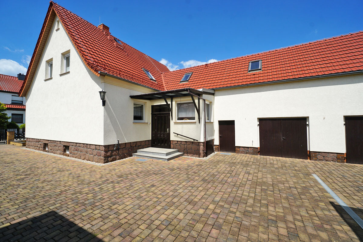 Einfamilienhaus zum Kauf 245.000 € 8 Zimmer 145 m²<br/>Wohnfläche 840 m²<br/>Grundstück Weinbergweg 5 Frauenhain Röderaue 01619