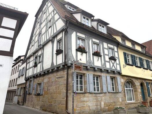 Mehrfamilienhaus zum Kauf 695.000 € 10 Zimmer 220 m² 150 m² Grundstück Forchheim 91301