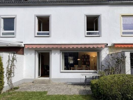 Reihenmittelhaus zum Kauf 645.000 € 5 Zimmer 122 m² 184 m² Grundstück Waldkolonie Putzbrunn 85640