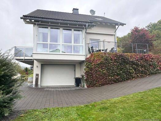 Einfamilienhaus zum Kauf 429.000 € 3 Zimmer 128 m² 719 m² Grundstück frei ab 01.04.2026 Olpe Meschede 59872