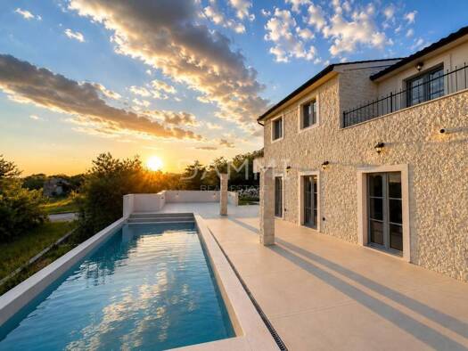 Haus zum Kauf 820.000 € 5 Zimmer 210 m² Sveti Lovrec