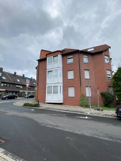 Wohnung zur Miete nur mit Wohnberechtigungsschein 408 € 3,5 Zimmer 74,2 m² Dachgeschoss, 3. Geschoss Rothebuschstraße 130 Osterfeld-Ost Oberhausen 46119