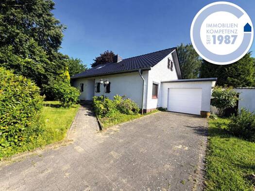 Einfamilienhaus zum Kauf 265.000 € 6 Zimmer 125 m² 971 m² Grundstück Bad Segeberg 23795
