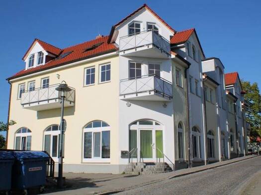 Wohnung zur Miete 565 € 2 Zimmer 65 m² 1. Geschoss Bergen Bergen auf Rügen 18528