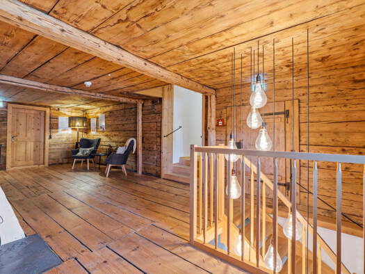 Hotel zum Kauf 1.480.000 € 1.395 m² Grundstück Wald am Arlberg 6752