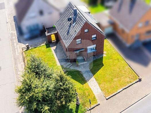 Einfamilienhaus zum Kauf 230.000 € 4 Zimmer 91,5 m² 672 m² Grundstück frei ab 01.06.2026 Niederembt Elsdorf 50189