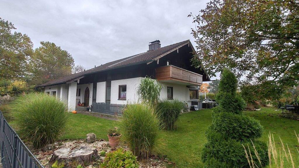 Einfamilienhaus zum Kauf 649.000 € 6 Zimmer 157 m² 1.220 m² Grundstück Niederndorf Waldkraiburg 84478