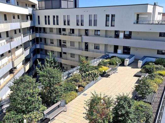 Wohnung zum Kauf 330.000 € 2,5 Zimmer 71 m² Tunnelstraße 20 Steinbühl Weiterer Innenstadtgürtel Süd 90443