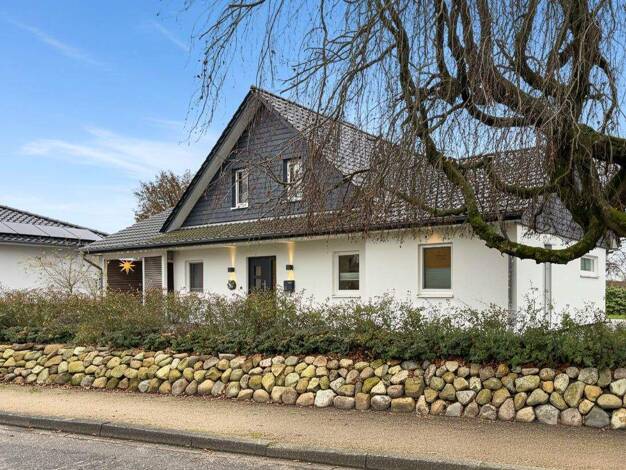 Einfamilienhaus zum Kauf 770.000 € 3 Zimmer 146 m² 1.055 m² Grundstück Boostedt 24598