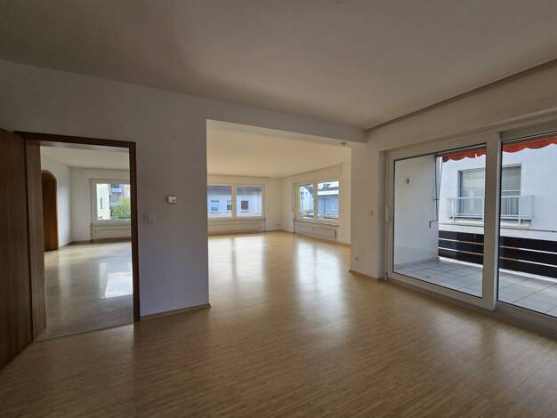 Maisonette zur Miete 1.920 € 5 Zimmer 195 m² 2 Geschosse frei ab sofort Rödelheim Frankfurt am Main 60489
