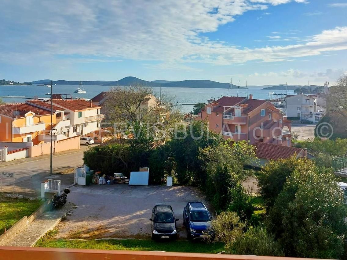 Haus zum Kauf 1.020.000 € 14 Zimmer 304 m²<br/>Wohnfläche 735 m²<br/>Grundstück Vodice center