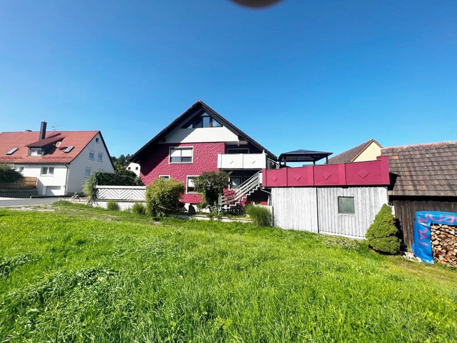 Einfamilienhaus zum Kauf 385.000 € 7,5 Zimmer 229 m²<br/>Wohnfläche 628 m²<br/>Grundstück Geschwand Obertrubach 91286