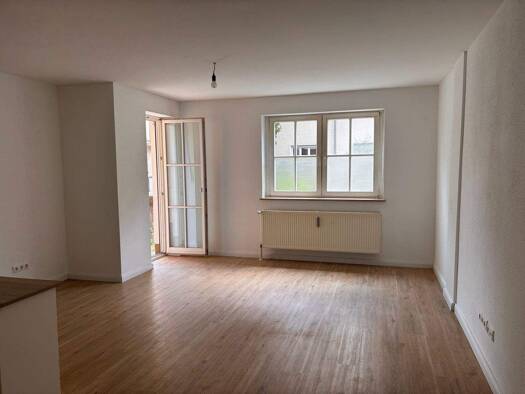 Wohnung zur Miete 1.050 € 3 Zimmer 100 m² Geschoss EG/5 frei ab sofort Glockenhof Weiterer Innenstadtgürtel Süd 90461