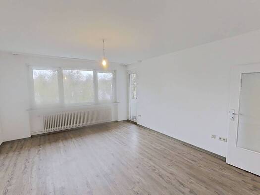 Wohnung zur Miete 593 € 3 Zimmer 70,1 m² 2. Geschoss frei ab 01.05.2026 Lahrkampstraße 1 Sennelager Paderborn 33104