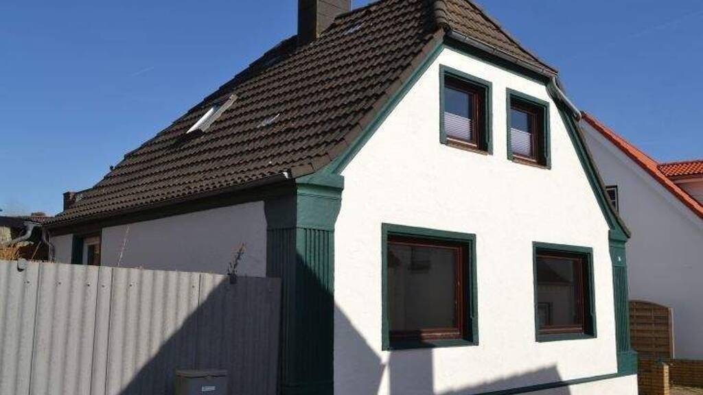 Einfamilienhaus zum Kauf 139.000 € 3 Zimmer 80 m² 176 m² Grundstück Wesselburen 25764