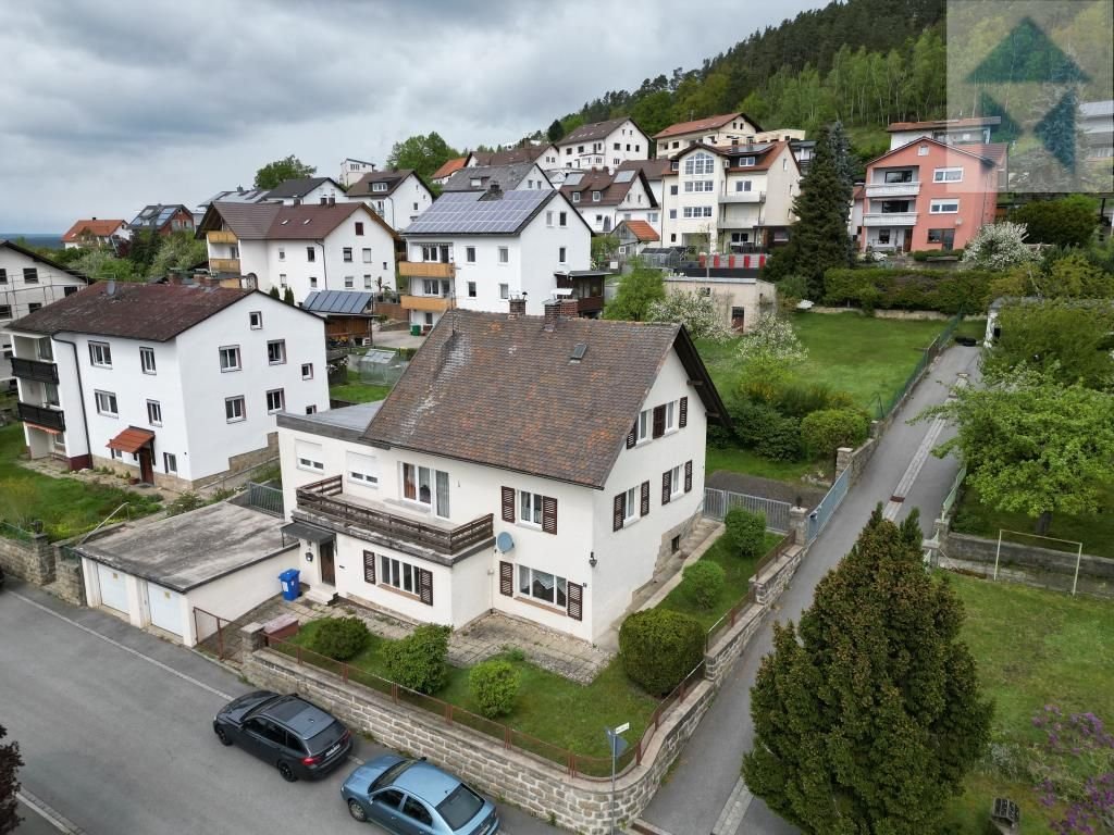 Haus zum Kauf 259.000 € 11 Zimmer 260 m²<br/>Wohnfläche 613 m²<br/>Grundstück Cham Cham 93415