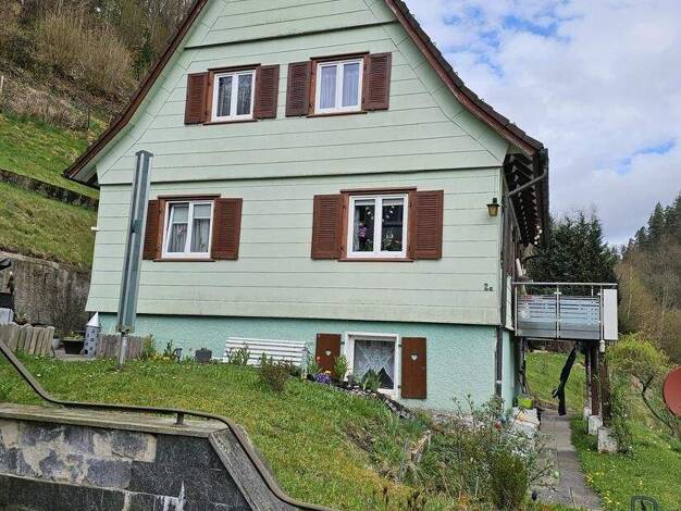 Einfamilienhaus zum Kauf 185.000 € 7 Zimmer 180 m² 488 m² Grundstück Stadtgebiet Triberg im Schwarzwald 78098