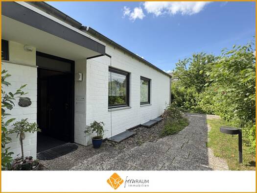 Einfamilienhaus zum Kauf 720.000 € 8 Zimmer 215 m² 1.064 m² Grundstück Geismar Göttingen 37085
