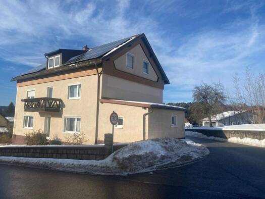 Einfamilienhaus zum Kauf 258.000 € 11 Zimmer 240 m² 711 m² Grundstück frei ab sofort Fichtelberg 95686