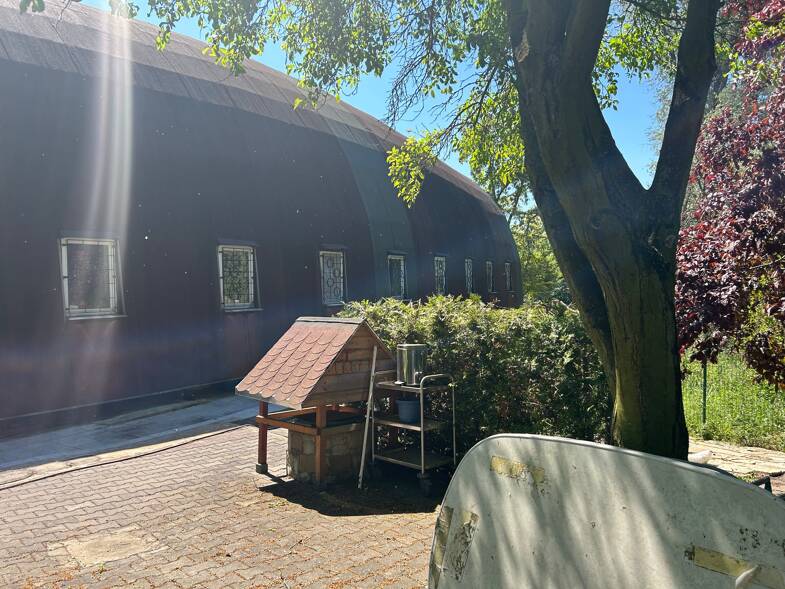 Einfamilienhaus zum Kauf 432.000 € 330 m² 2.559 m² Grundstück Ammendorf-Beesen Halle (Saale) 06132
