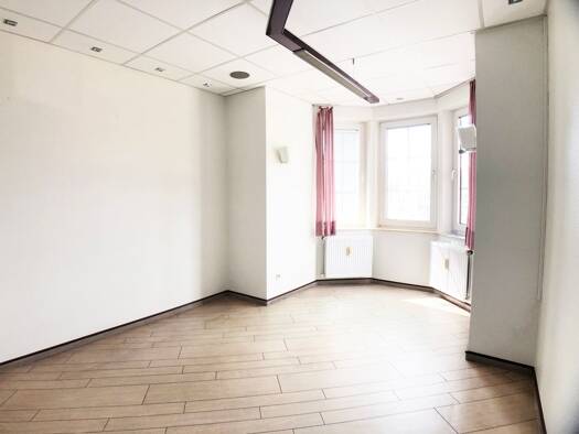 Bürofläche zur Miete 850 € 7 Zimmer 120 m² Bürofläche Lange Straße 103 Mitte Delmenhorst 27749