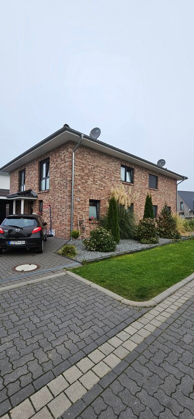 Doppelhaushälfte zur Miete 1.450 € 4 Zimmer 125 m² 500 m² Grundstück frei ab 01.01.2025 Harsefeld Harsefeld 21698