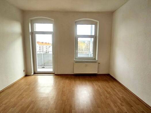 Wohnung zur Miete 329 € 2 Zimmer 63 m² 3. Geschoss frei ab sofort Jahnstraße 37 Lutherviertel Chemnitz 09126