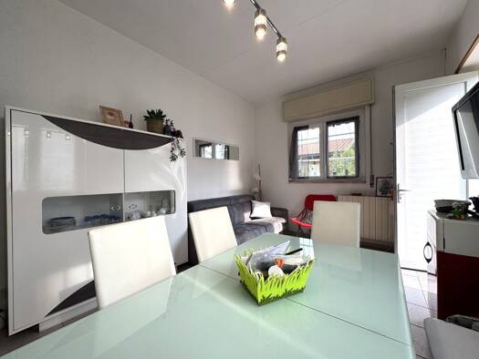 Studio zum Kauf 149.000 € 2 Zimmer 63 m² EG frei ab sofort Via delle azalee Casteltto Ticino