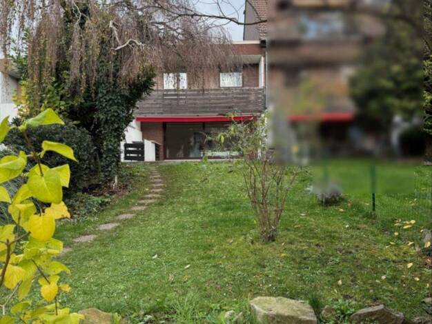 Reihenmittelhaus zum Kauf 690.000 € 4 Zimmer 125 m² 218 m² Grundstück Schwalbach am Taunus 65824