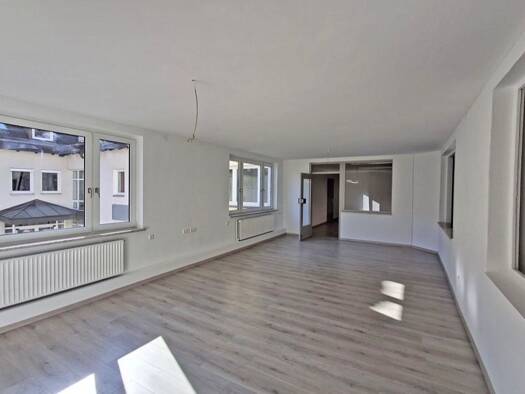 Büro zur Miete provisionsfrei 2.200 € 5 Zimmer 200 m² Bürofläche Kronach 96317