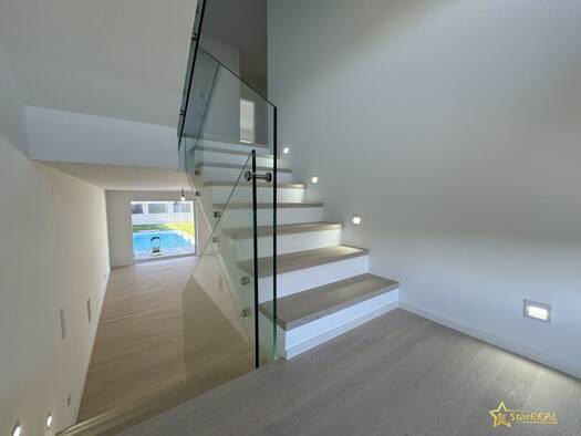 Haus zum Kauf - Erstbezug 699.000 € 5 Zimmer 126,8 m² 289 m² Grundstück Bad Vöslau 2540