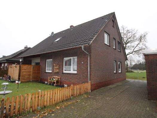 Mehrfamilienhaus zum Kauf 250.000 € 6 Zimmer 176 m² 696 m² Grundstück Cleverns-Sandel Jever / Cleverns 26441