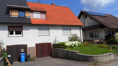 Haus zum Kauf 230.000 € 5 Zimmer 105 m² 352 m² Grundstück Geislingen Geislingen b Balingen 72351