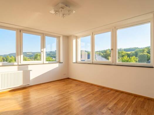 Immobilie in Zell am Moos - Wohnung zum Kauf - Zell am Moos - 999.000 € - 5 Zimmer, 200 m² - Bild 2
