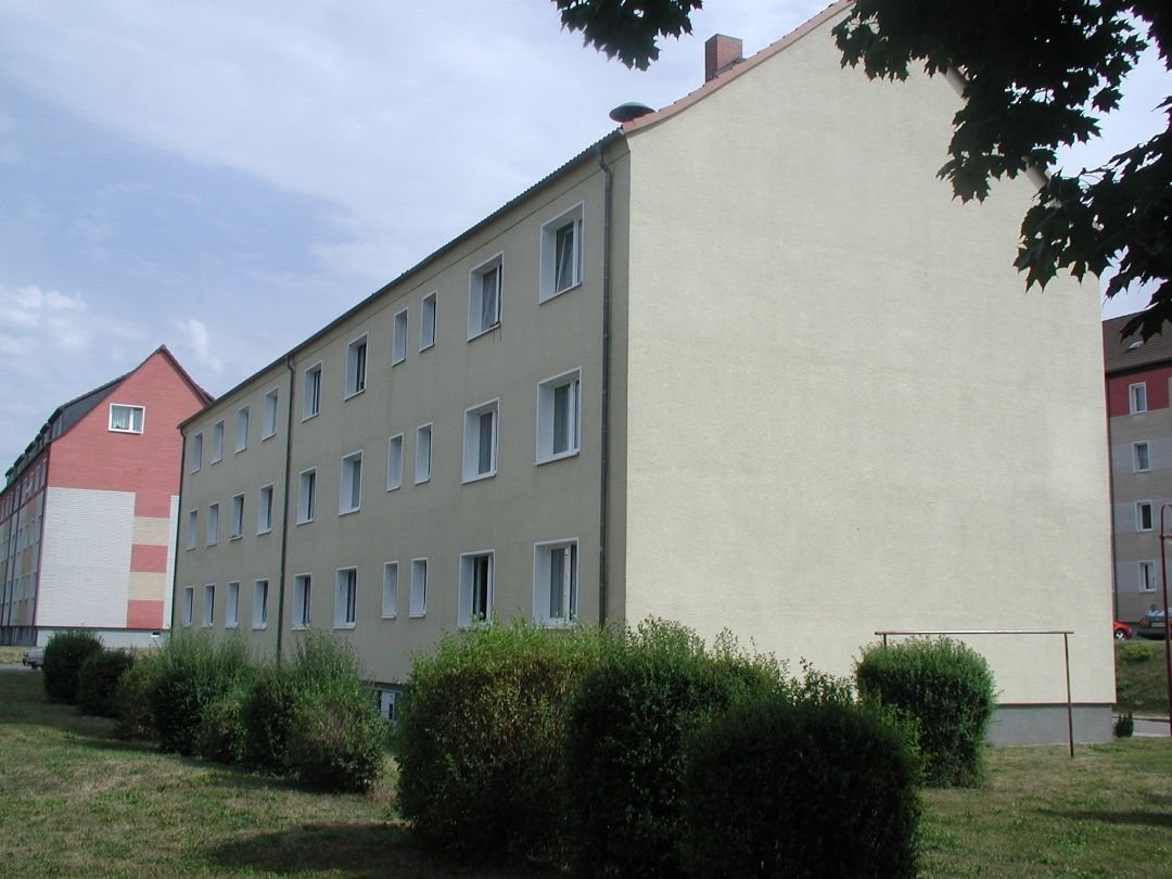 Wohnung zur Miete 339 € 3 Zimmer 62,8 m²<br/>Wohnfläche EG<br/>Geschoss Fritz-Reuter-Platz 1 Warin Warin 19417