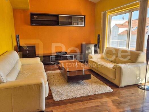 Wohnung zum Kauf 299.000 € 3 Zimmer 240 m² Geschoss 2/2 Seget 21218