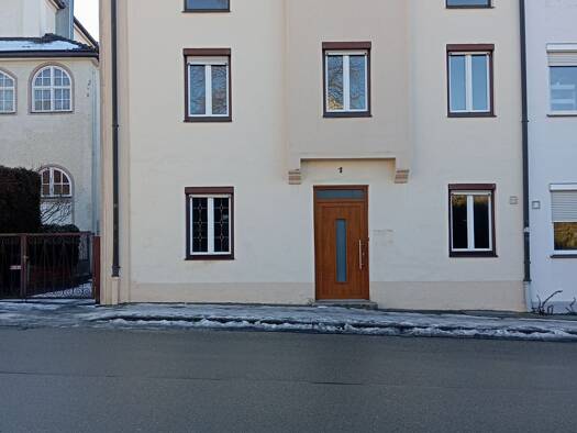 Doppelhaushälfte zum Kauf provisionsfrei 240.000 € 4 Zimmer 120 m² 208 m² Grundstück Altötting 84503