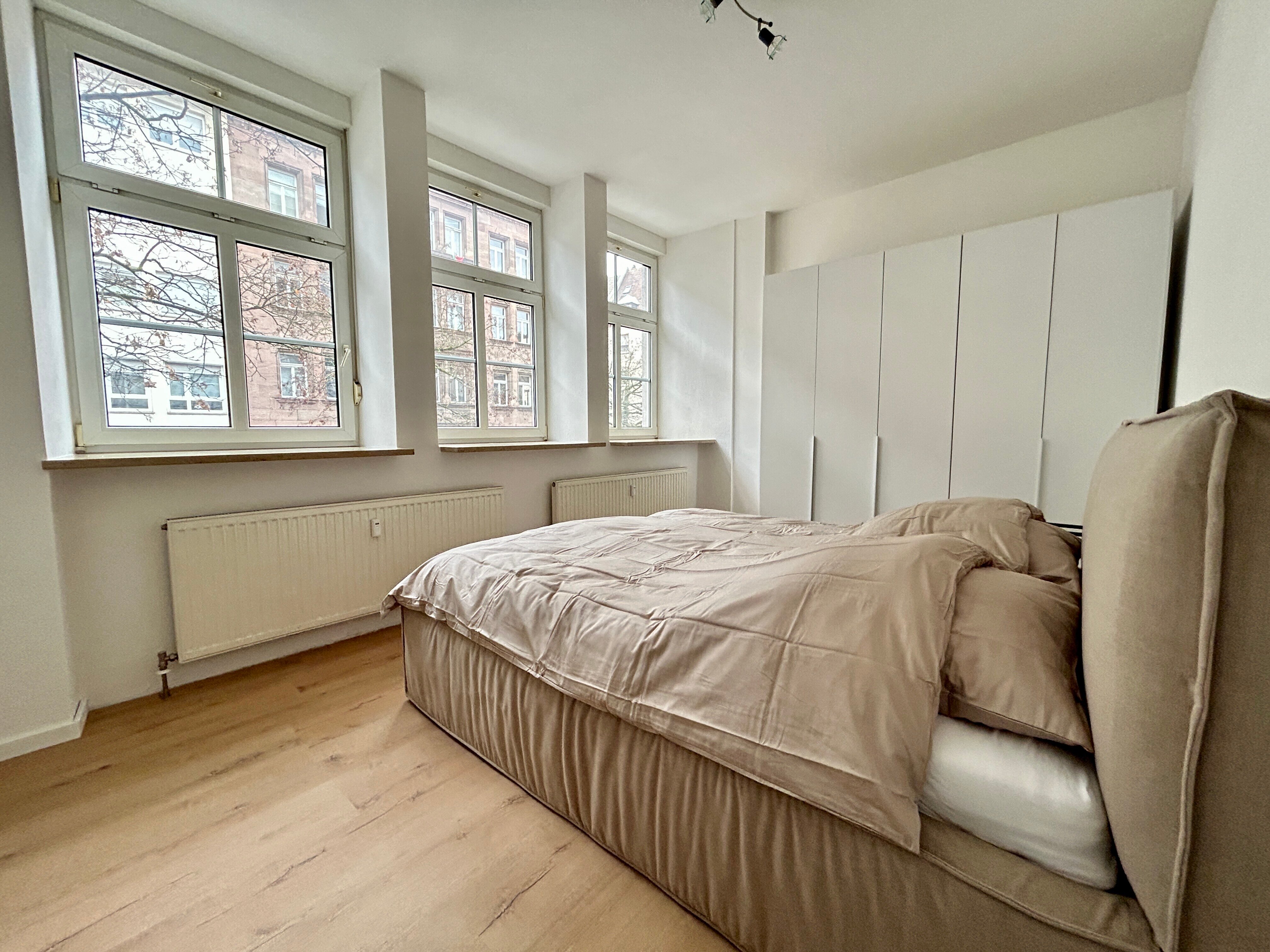 Wohnung zur Miete 895 € 2 Zimmer 48 m²<br/>Wohnfläche 1.<br/>Geschoss ab sofort<br/>Verfügbarkeit Galgenhof Nürnberg 90459