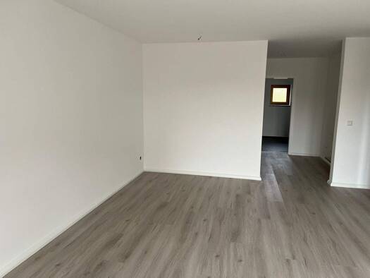 Wohnung zum Kauf als Kapitalanlage geeignet 115.000 € 3 Zimmer 89,4 m² Hofer Straße 101 Mittelbach Reichenbrand 09224