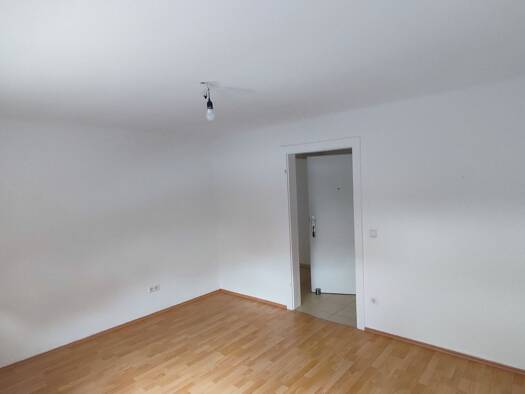 Wohnung zur Miete 800 € 3 Zimmer 53 m² frei ab sofort Eltingen Leonberg 71229