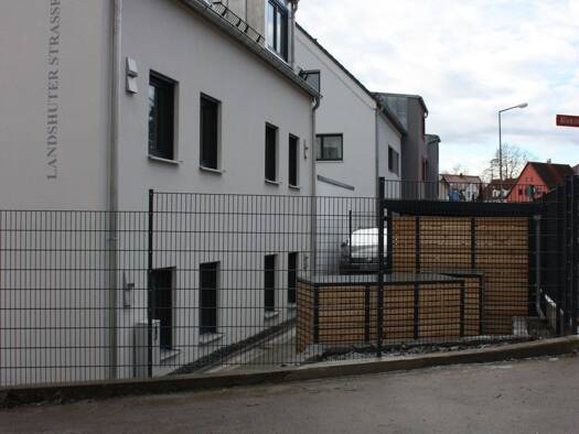 Maisonette zur Miete 975 € 2,5 Zimmer 67 m² Geschoss 1/3 frei ab 01.02.2026 Landshuter Straße 12 Freising 85356