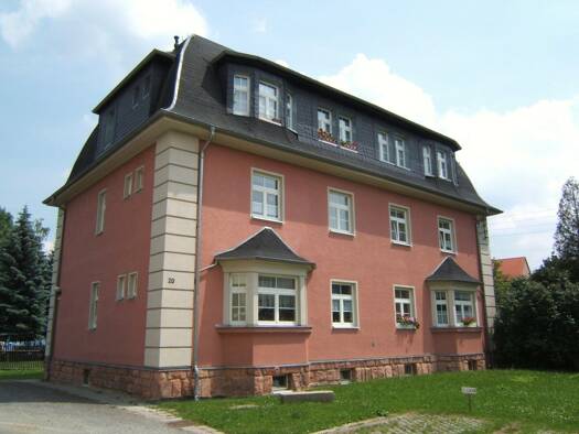 Wohnung zur Miete 490 € 2 Zimmer 61,9 m² Rudolf-Breitscheid-Straße 20 Lichtenstein Lichtenstein 09350