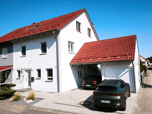 Doppelhaushälfte zum Kauf 734.000 € 5 Zimmer 150 m² 377 m² Grundstück frei ab 01.10.2026 Regenstauf Regenstauf 93128