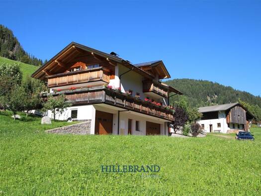 Bauernhaus zum Kauf 1.920.000 € 7 Zimmer 203 m² 20.000 m² Grundstück via Locher Avelengo 39010