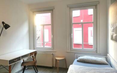 WG-Zimmer zur Miete Wohnen auf Zeit 690 € 11 m² frei ab 01.06.2025 Leonhardstrasse 0 Rathaus Stuttgart Zentrum 70182