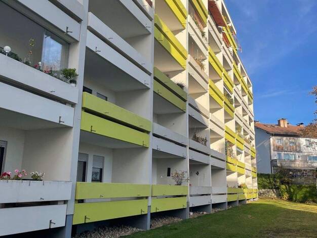 Wohnung zum Kauf 235.000 € 2 Zimmer 71 m² 2. Geschoss frei ab 01.04.2026 Föhrenweg 7 Traunreut 83301