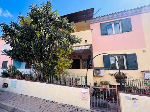 Wohnung zum Kauf 155.000 € 4 Zimmer 70 m² Orosei 08028