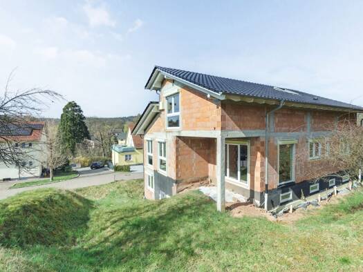 Einfamilienhaus zum Kauf 237.000 € 5 Zimmer 227 m² 1.112 m² Grundstück Oberschwarzach Schwarzach 74869