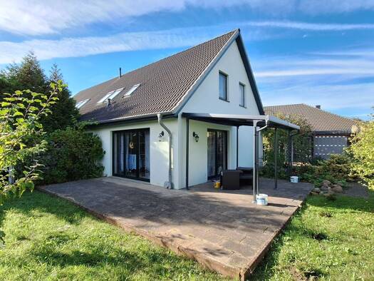 Doppelhaushälfte zum Kauf 332.000 € 5 Zimmer 100 m² 454 m² Grundstück frei ab sofort Friedenshof Wismar 23966